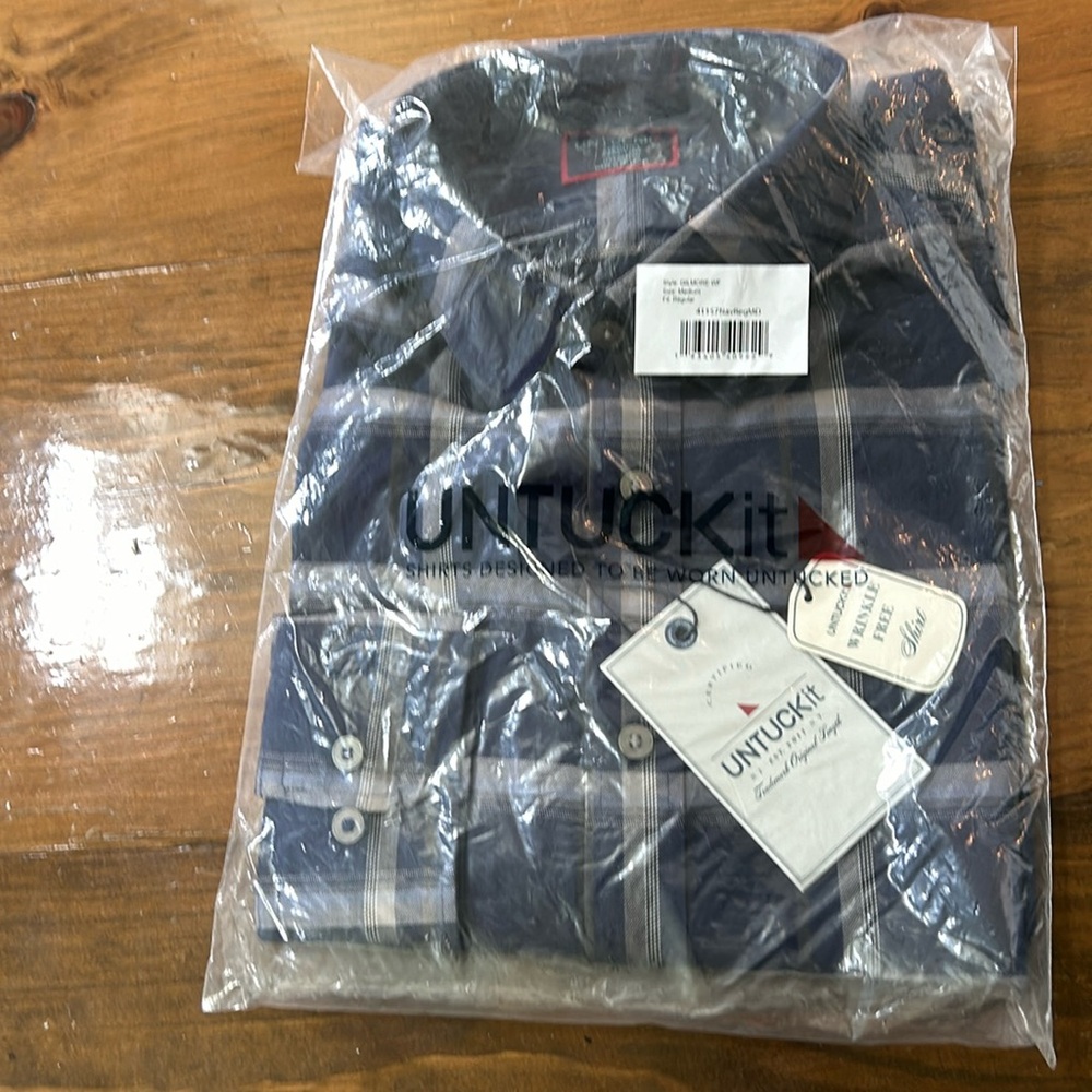 Untuckit navy and grey plaid shirt never worn new with tags